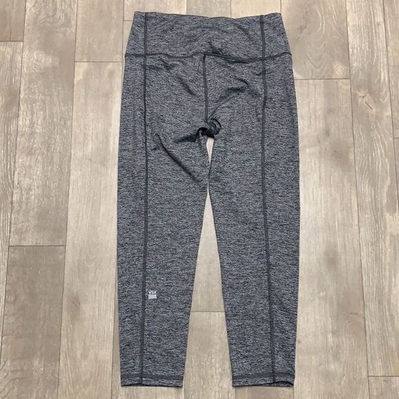 Victoria Secrets VSX Sport Capri Active Leggings‎ - Picture 2 of 8